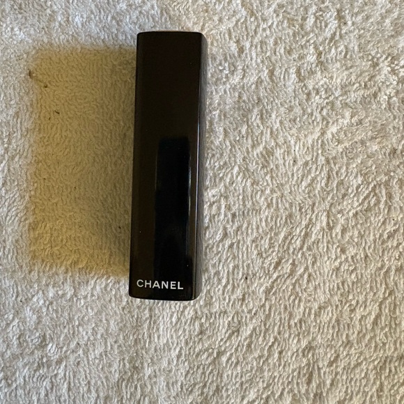 CHANEL Rouge Allure Velvet Imperial - Picture 1 of 4